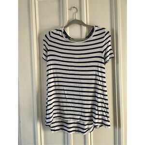 Old Navy women’s blue and white striped tie back t shirt XS